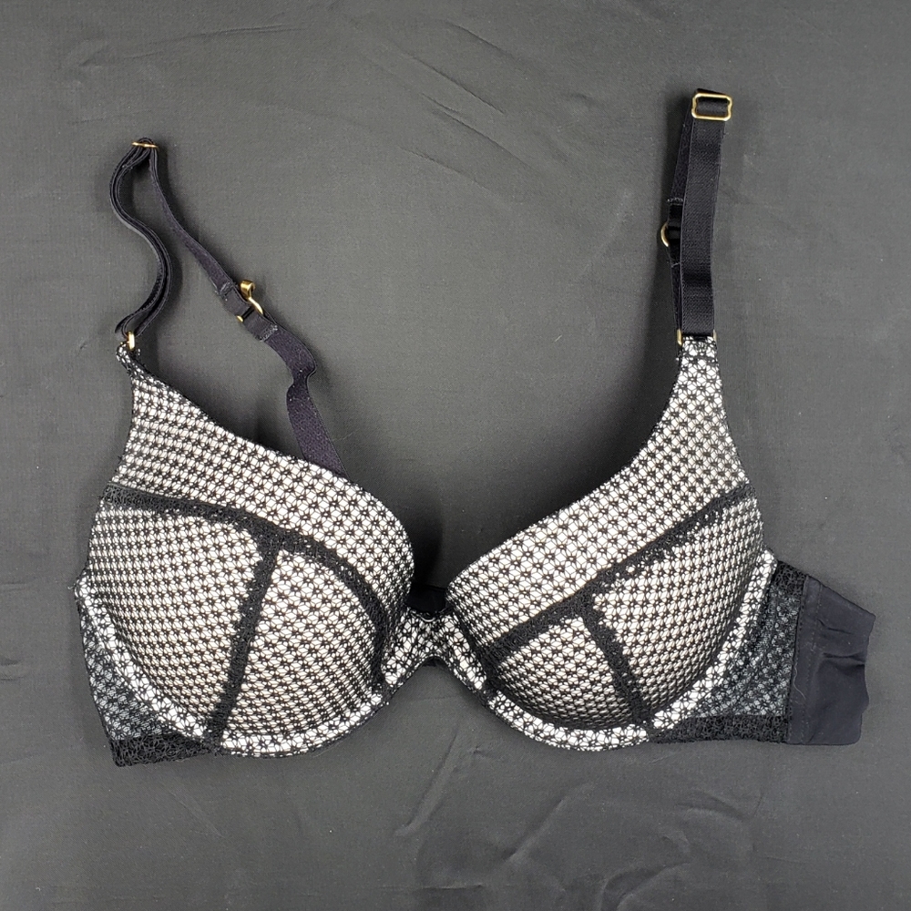 Nice Lively black lace-front Push up bra 34a